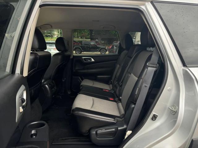 2019 Nissan Pathfinder SV