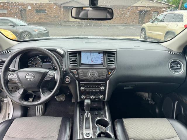 2019 Nissan Pathfinder SV