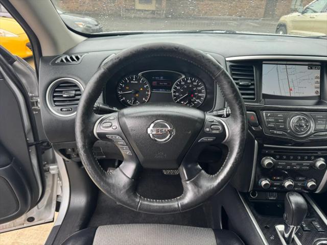 2019 Nissan Pathfinder SV