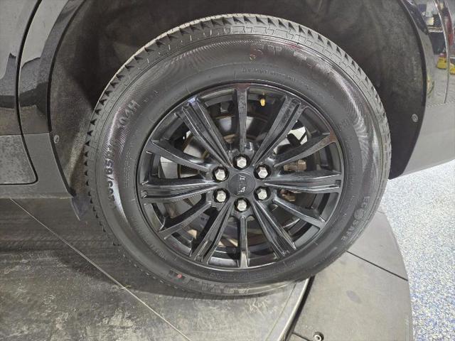 2017 Cadillac XT5 Standard