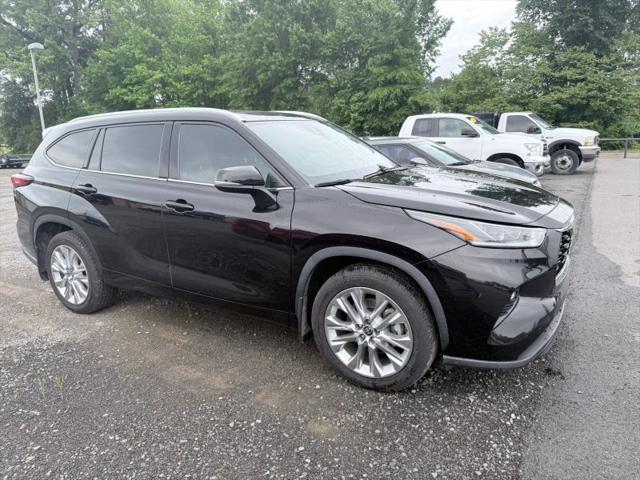 2022 Toyota Highlander Limited