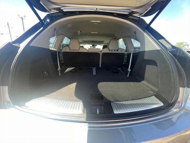 2017 Acura MDX w/Technology Package