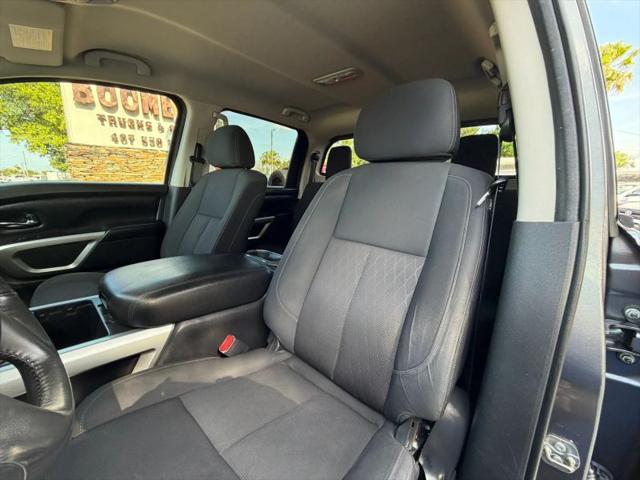 2017 Nissan Titan XD SV Gas