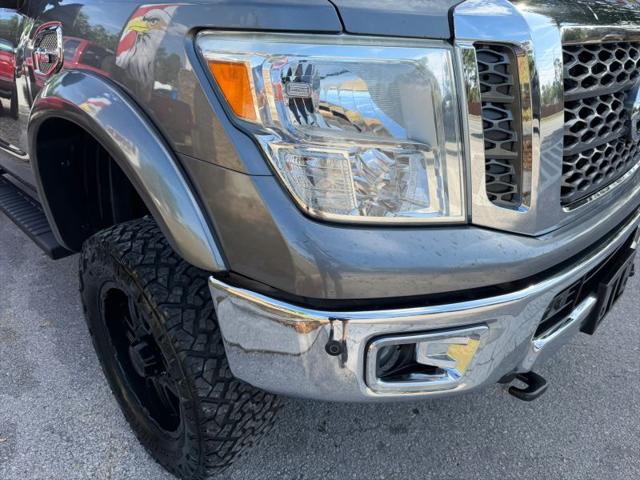 2017 Nissan Titan XD SV Gas