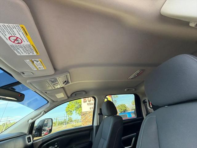 2017 Nissan Titan XD SV Gas