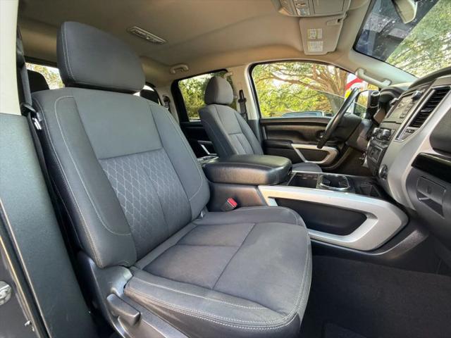 2017 Nissan Titan XD SV Gas