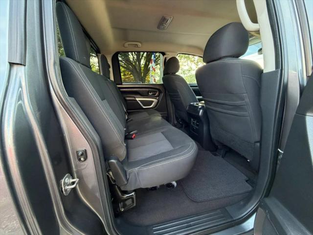 2017 Nissan Titan XD SV Gas