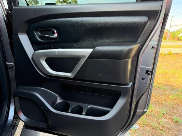 2017 Nissan Titan XD SV Gas