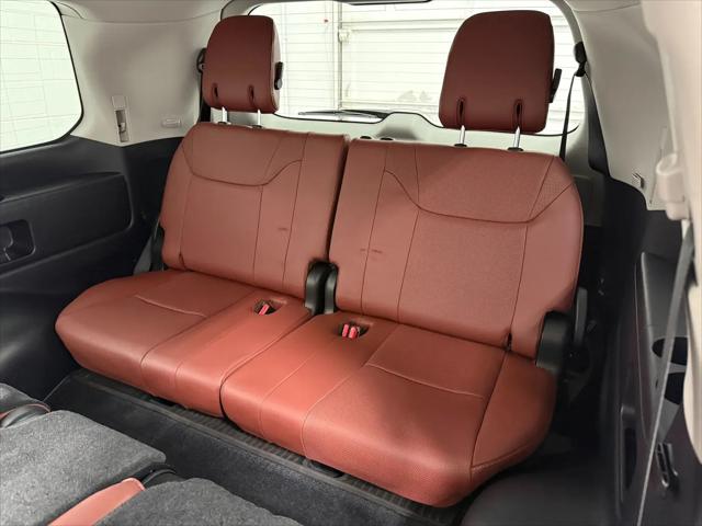 2019 Lexus LX 570 Three-Row