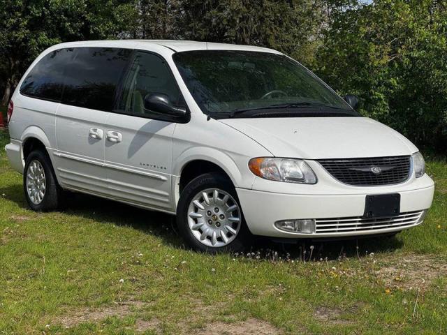 2001 Chrysler Town & Country LXi for sale in East Dundee, IL