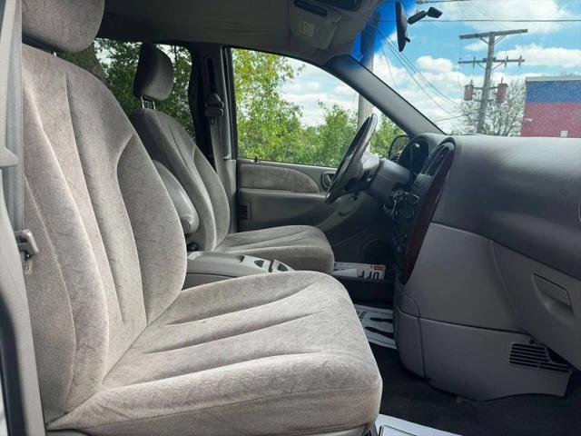 2001 Chrysler Town & Country LXi