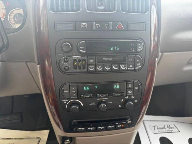 2001 Chrysler Town & Country LXi