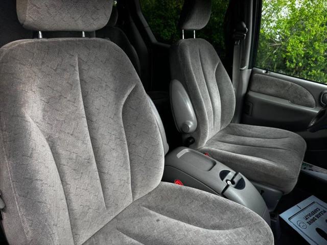 2001 Chrysler Town & Country LXi