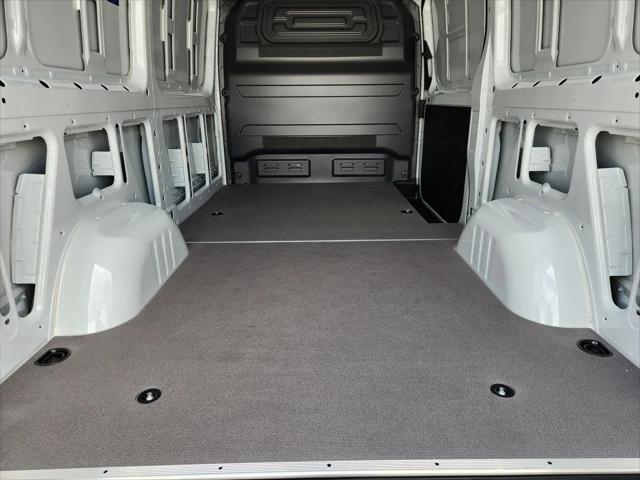 2026 Mercedes-Benz Sprinter 2500 Standard Roof 4-Cyl Diesel