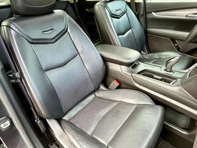 2017 Cadillac XT5 Premium Luxury