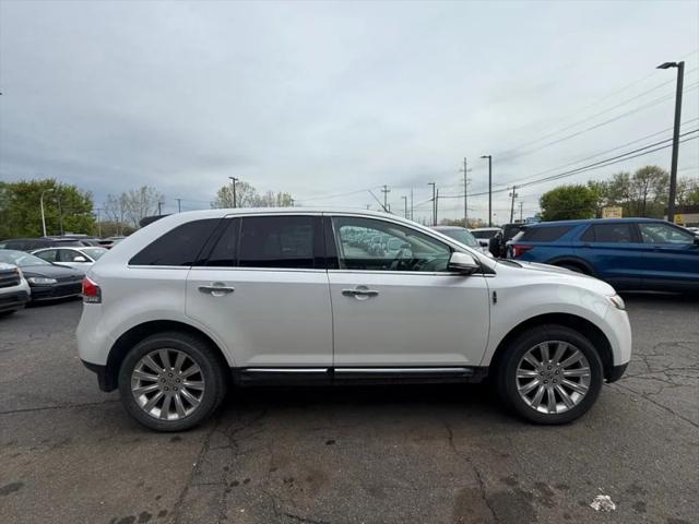 2015 Lincoln MKX Base