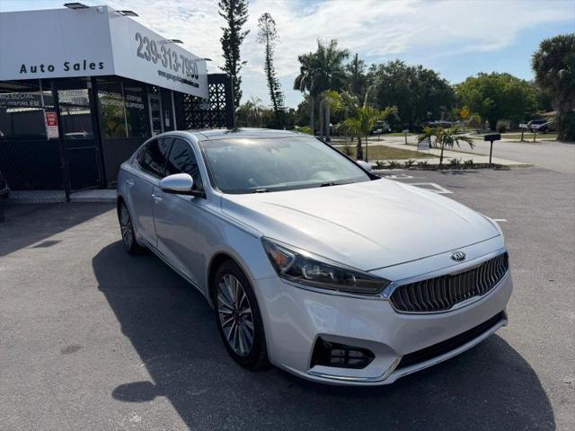 2017 Kia Cadenza Technology