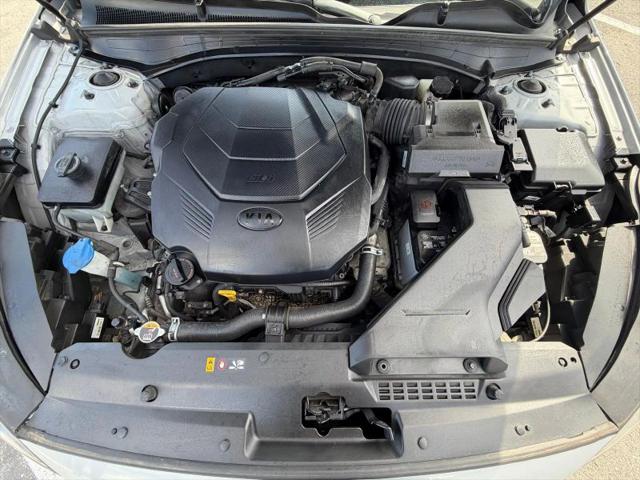 2017 Kia Cadenza Technology