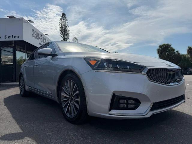 2017 Kia Cadenza Technology