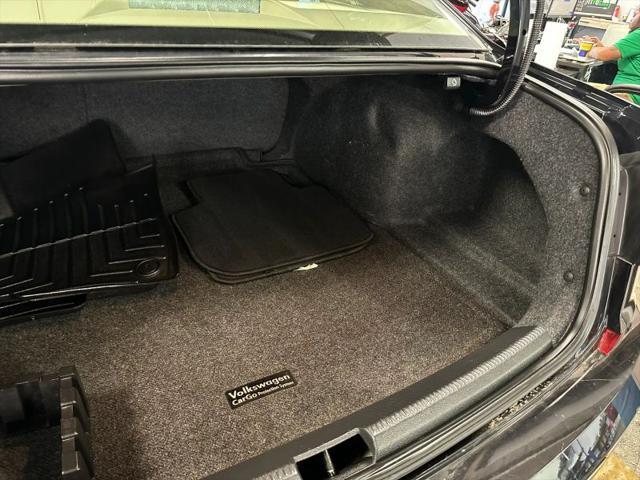 2018 Volkswagen Passat 2.0T SE
