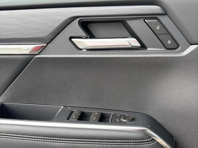 2026 GMC Acadia Elevation FWD