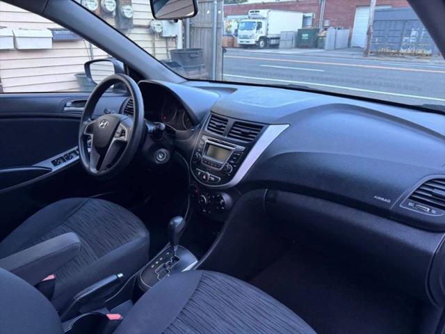 2017 Hyundai Accent SE