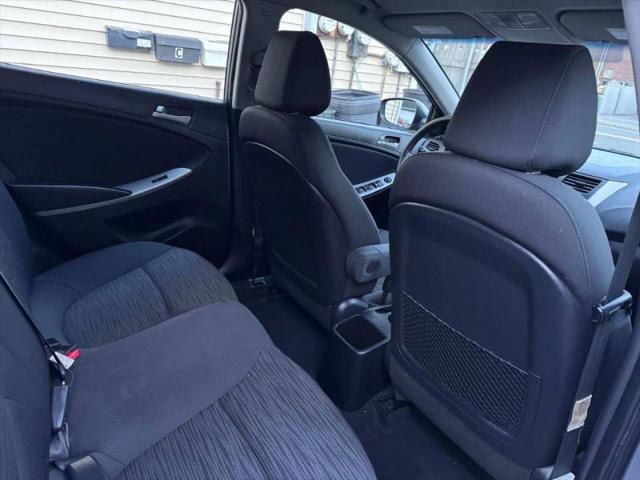 2017 Hyundai Accent SE