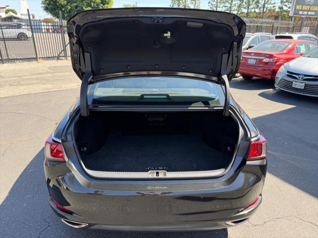2019 Lexus ES 350 Luxury