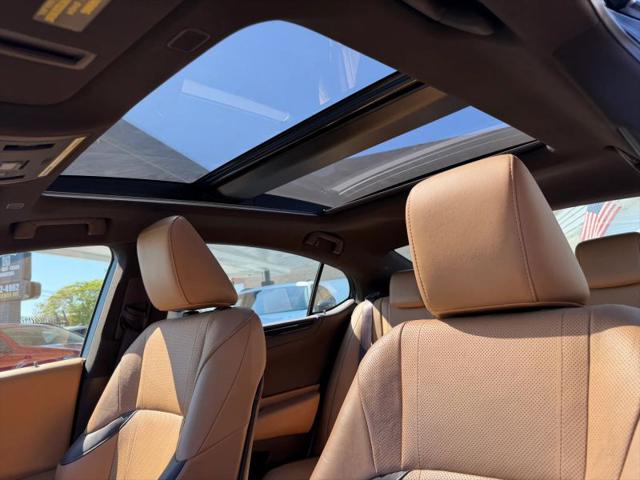 2019 Lexus ES 350 Luxury