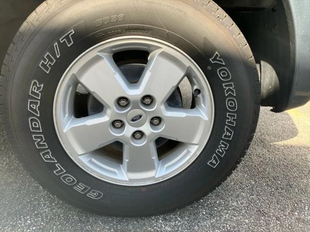 2010 Ford Escape XLS
