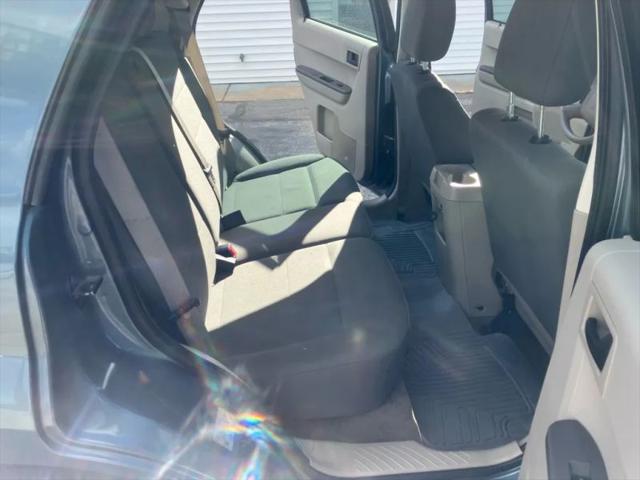 2010 Ford Escape XLS