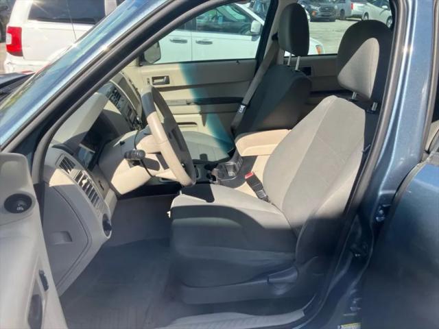 2010 Ford Escape XLS