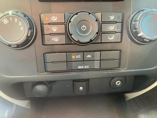2010 Ford Escape XLS