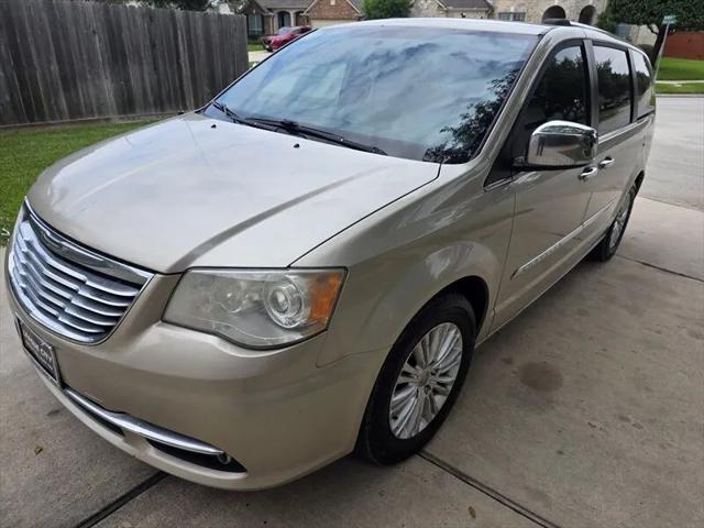 2013 Chrysler Town & Country Limited