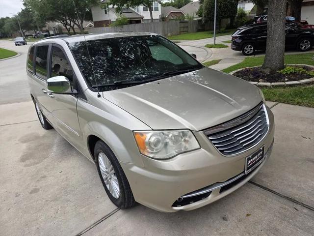 2013 Chrysler Town & Country Limited