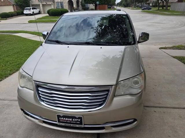 2013 Chrysler Town & Country Limited