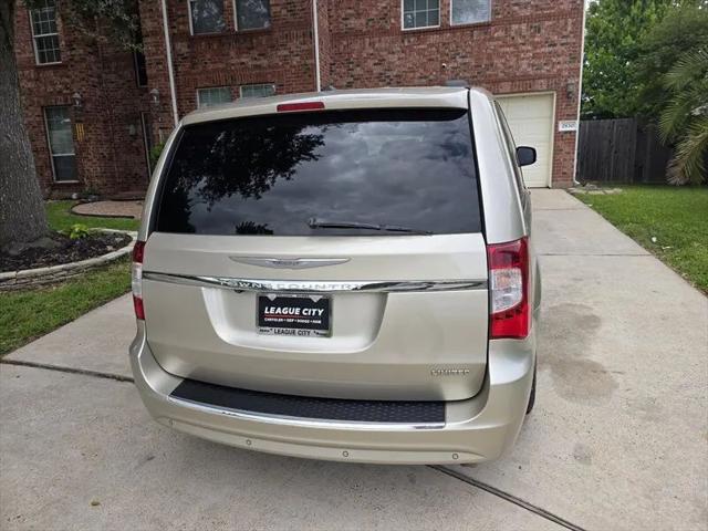 2013 Chrysler Town & Country Limited