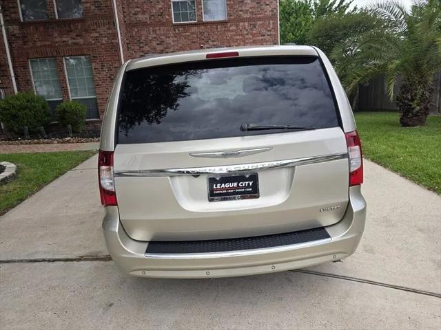 2013 Chrysler Town & Country Limited