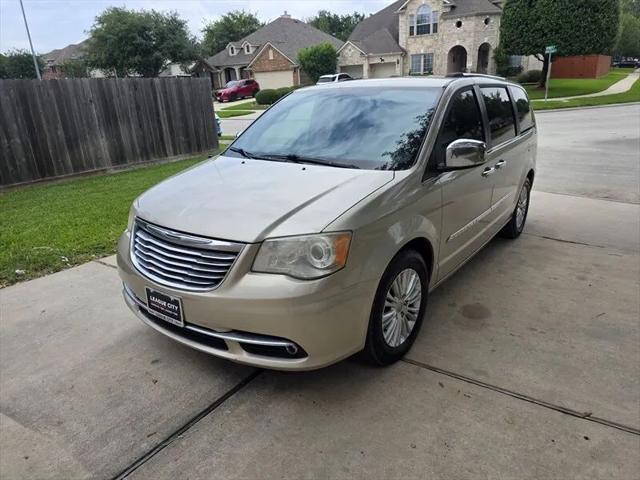 2013 Chrysler Town & Country Limited