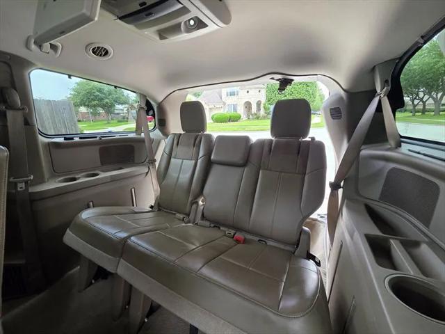 2013 Chrysler Town & Country Limited
