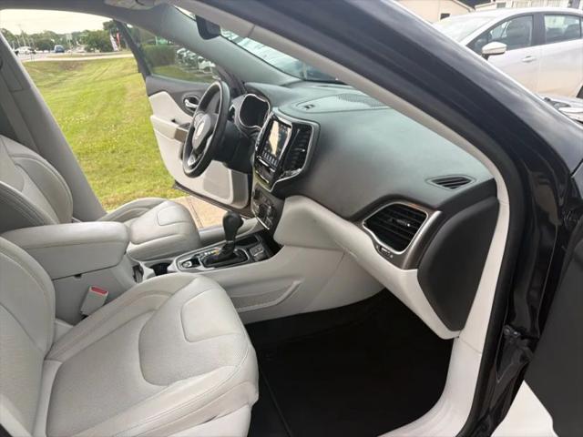 2019 Jeep Cherokee Limited FWD