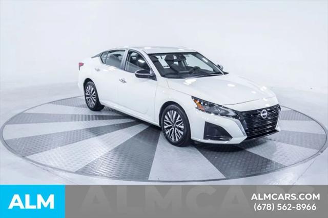 2025 Nissan Altima SV FWD
