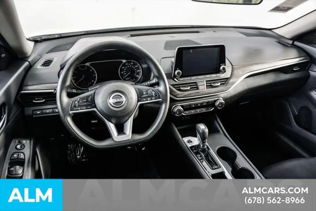 2025 Nissan Altima SV FWD