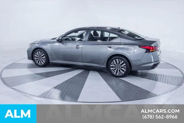 2025 Nissan Altima SV FWD