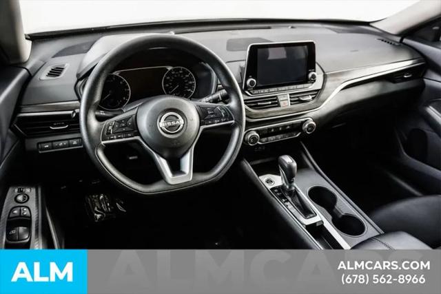 2025 Nissan Altima SV FWD