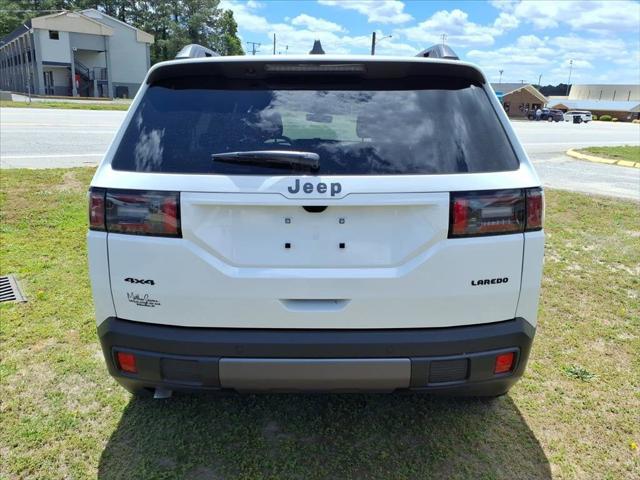 2026 Jeep Cherokee Laredo 4x4