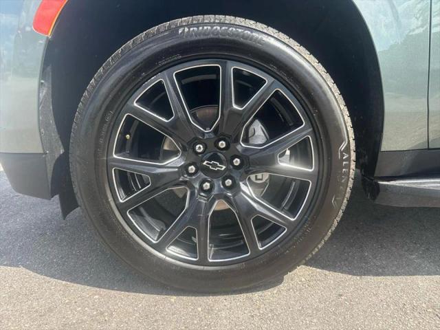 2023 Chevrolet Suburban 2WD LT