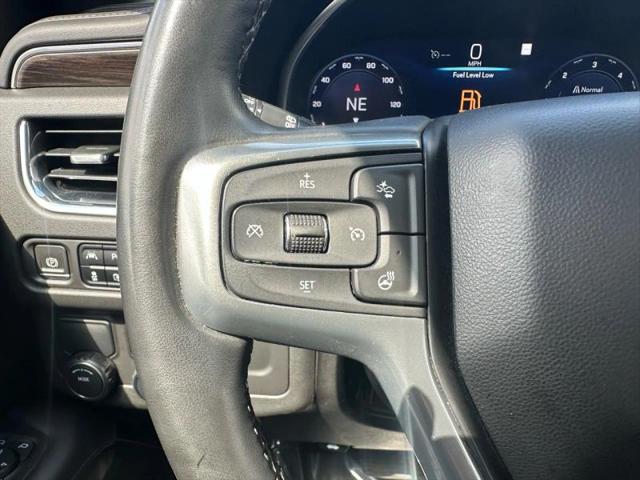 2023 Chevrolet Suburban 2WD LT