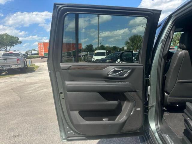 2023 Chevrolet Suburban 2WD LT