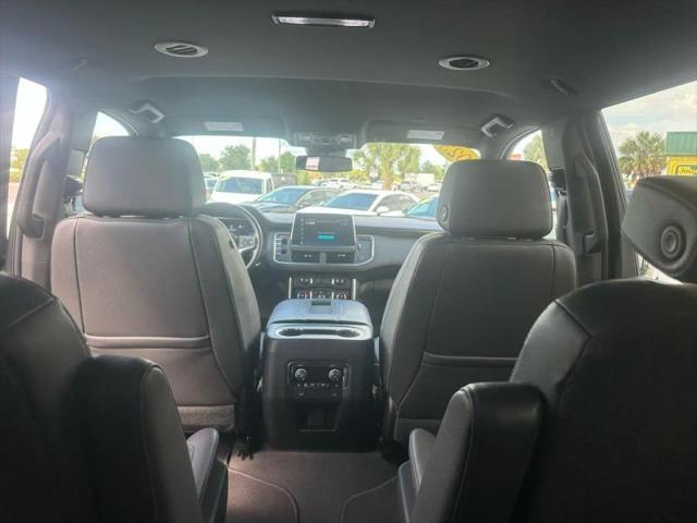 2023 Chevrolet Suburban 2WD LT